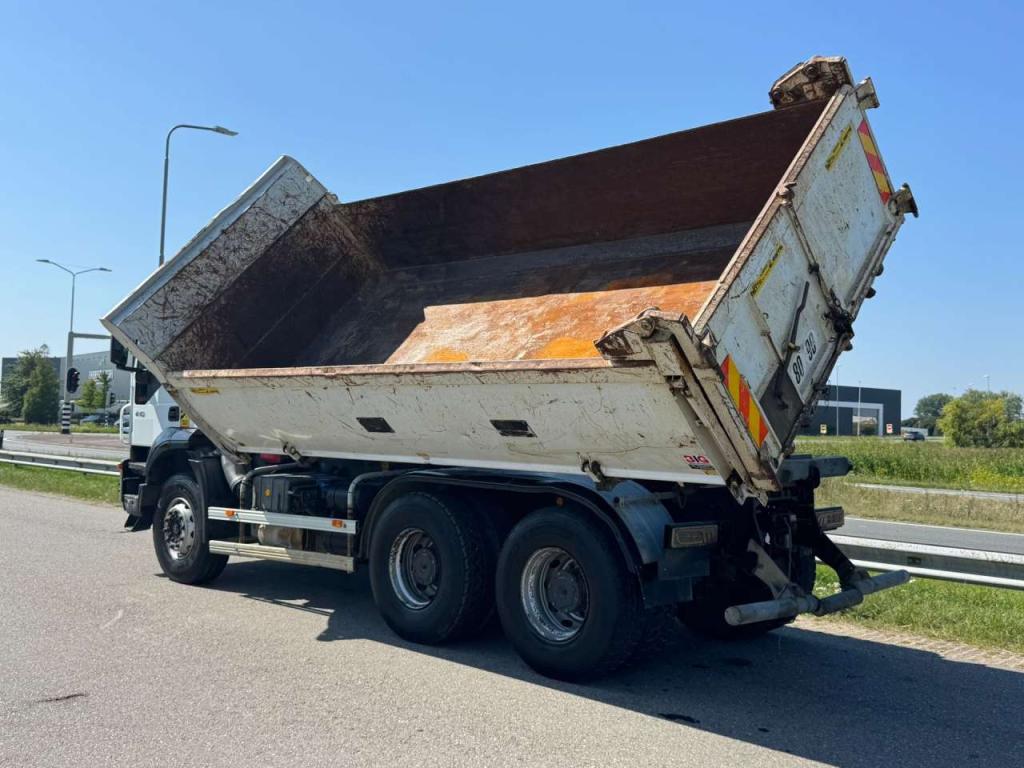 Iveco Trakker 410 6x4 Kipper Foto 13
