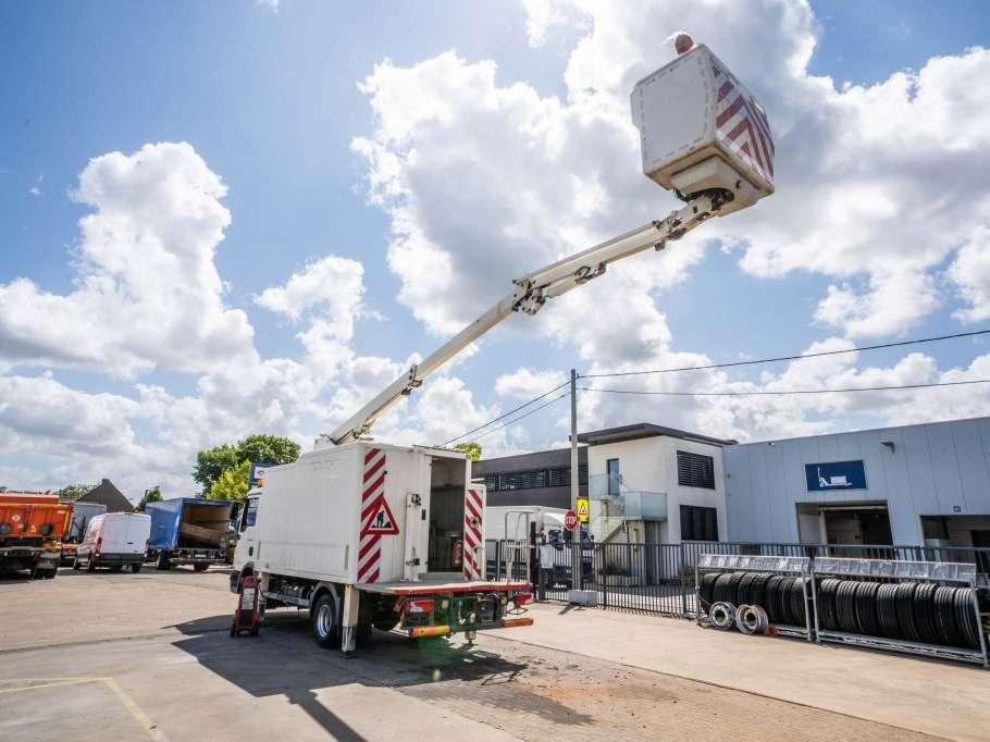 Man TGL 12.180 BB - COMET 151 TAL Foto 6