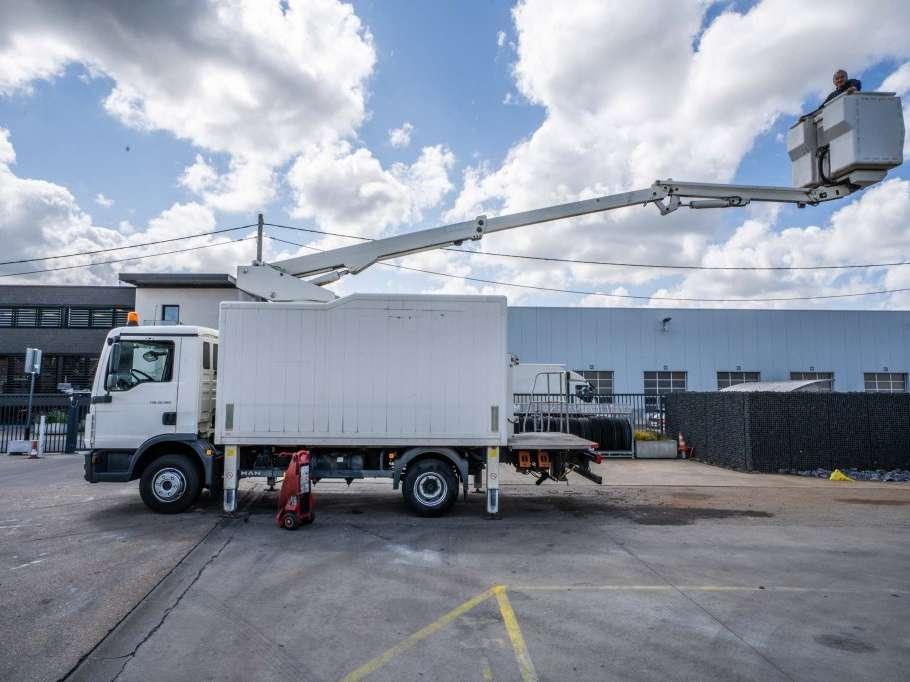 Man TGL 12.180 BB - COMET 151 TAL Foto 7