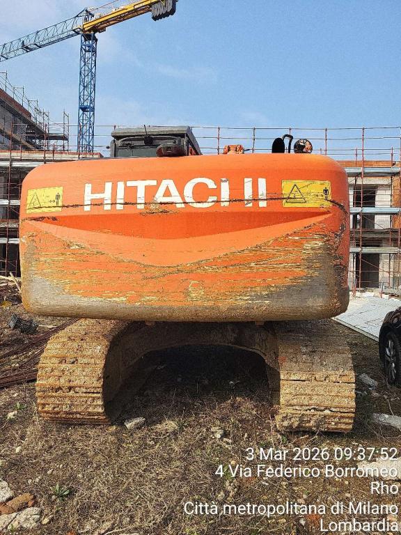 Hitachi ZX240 Foto 1