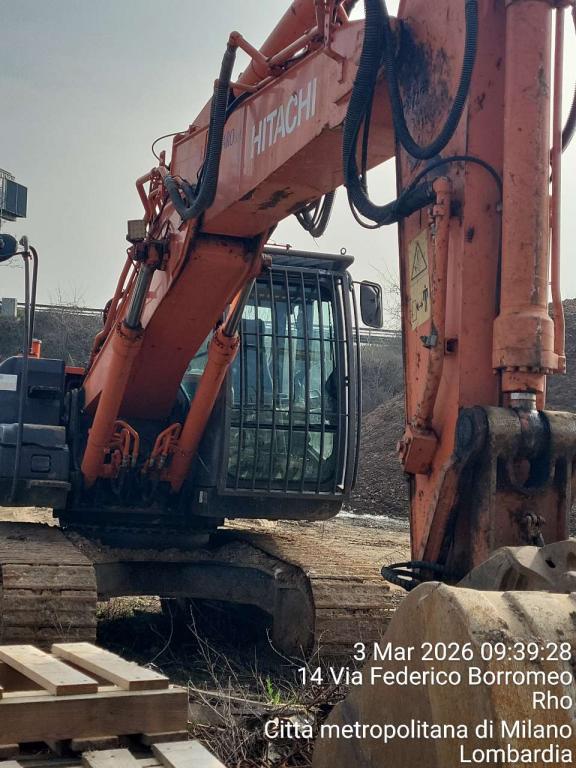 Hitachi ZX240 Foto 5