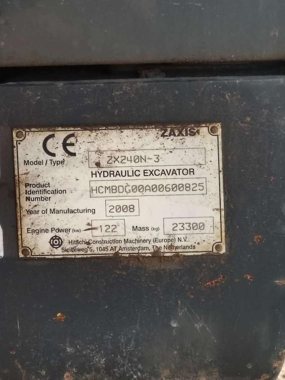 Hitachi ZX240 Foto 7