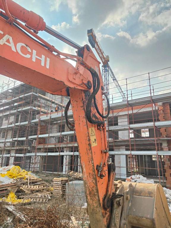 Hitachi ZX240 Foto 9