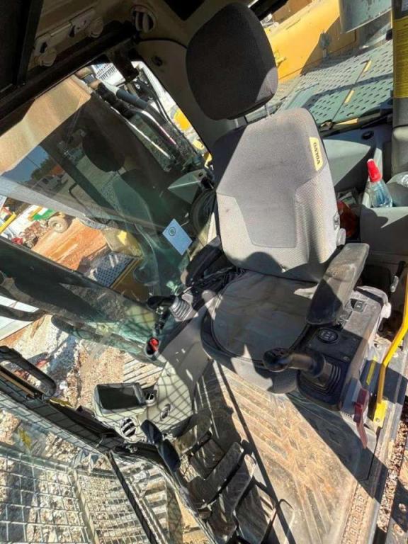 Volvo EC460C Foto 8