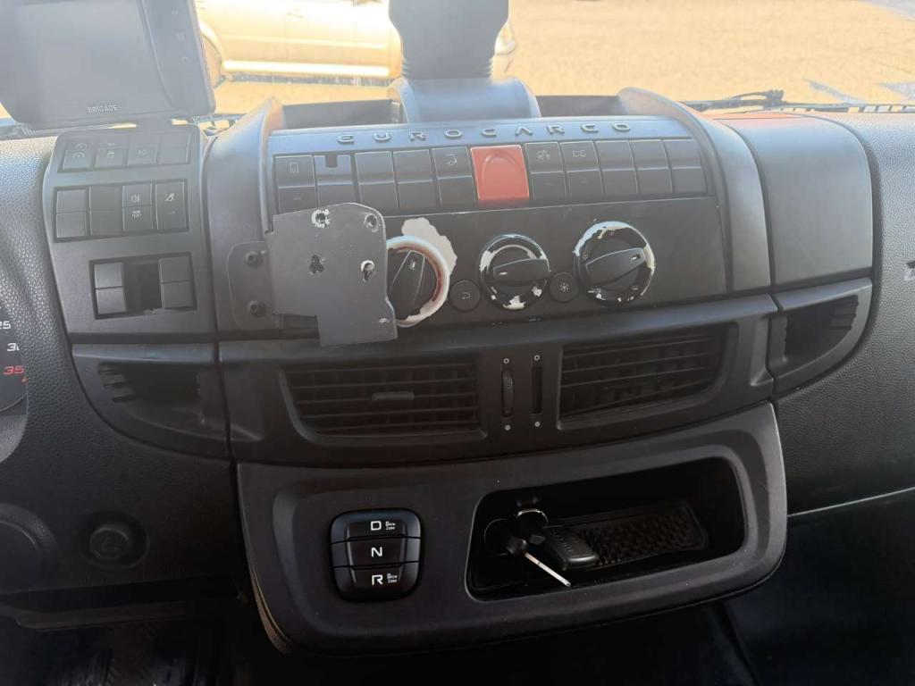 Iveco EUROCARGO 140-250 Foto 11