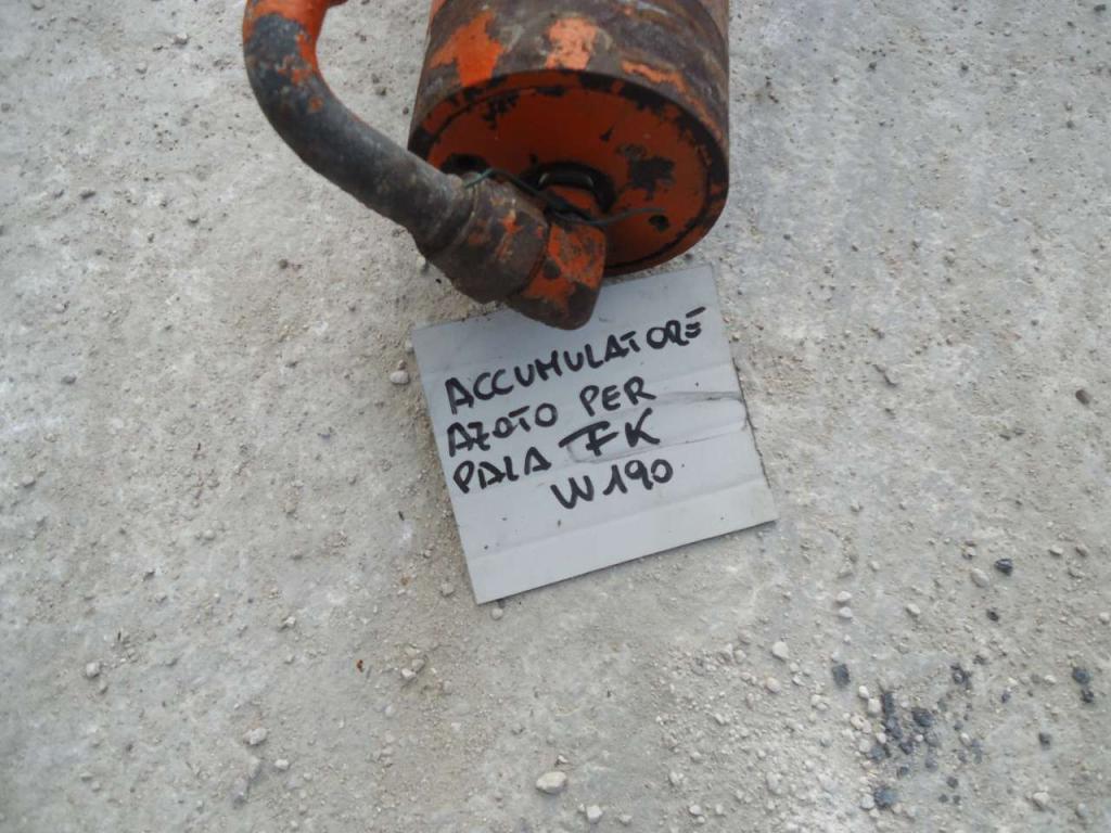 Acumulador para Fiat Kobelco W190 Foto 4