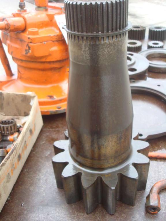 Reductor de giro para Fiat Hitachi EX 355 Foto 7