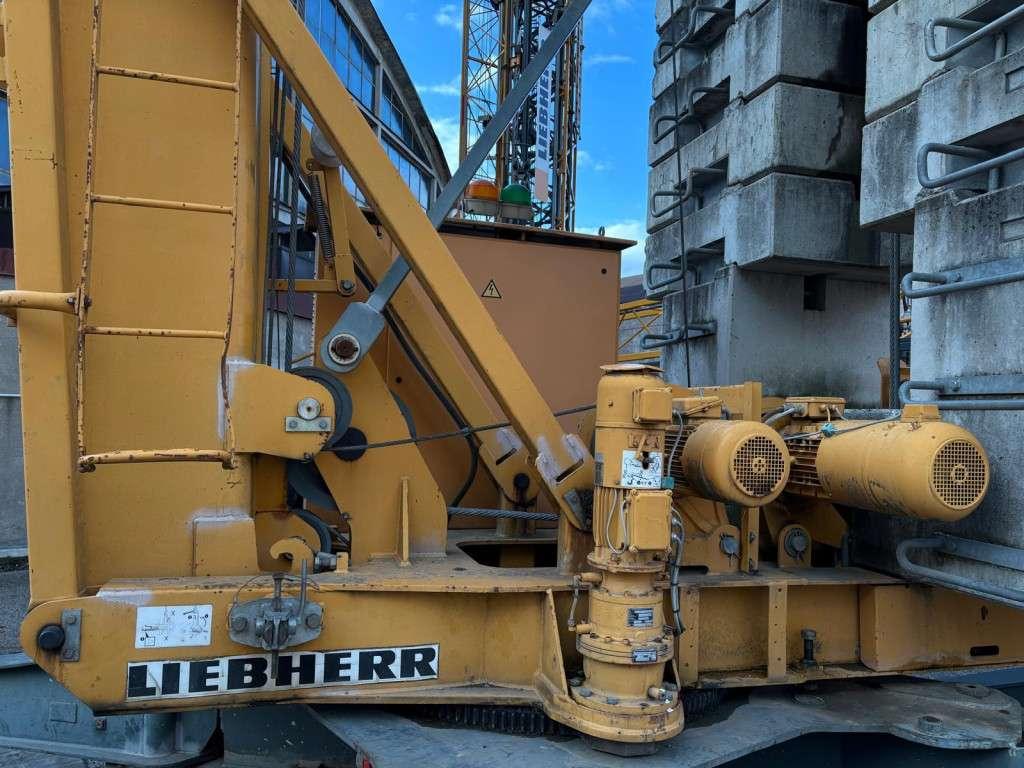 Liebherr 24TT Foto 2