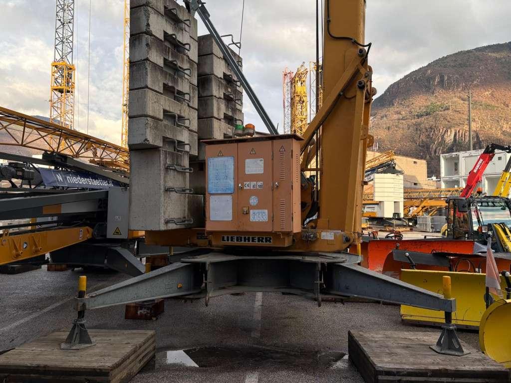 Liebherr 24TT Foto 3