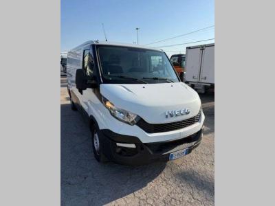 Iveco daily 35S11 vendida por Ferrara Veicoli