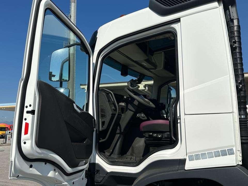 Volvo FMX 460 6X4 Foto 15