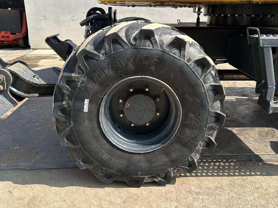 Komatsu PW118MR-11 Foto 4