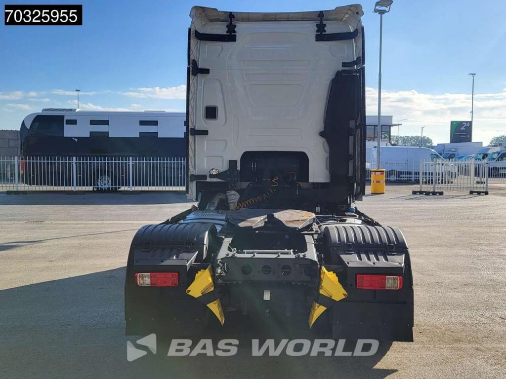 Ford F-Max 500 4X2 Retarder 2xTanks ACC Navi Standklima Foto 10