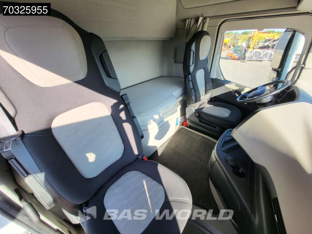 Ford F-Max 500 4X2 Retarder 2xTanks ACC Navi Standklima Foto 26