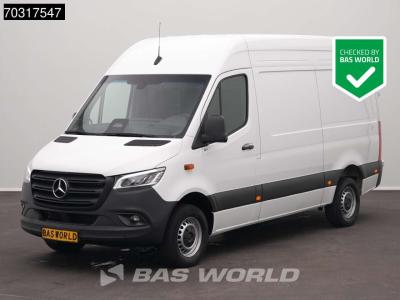 Mercedes-Benz Sprinter 317 CDI Automaat 2025 Model L2H2 LED Navi Airco Cruise Camera 10inch MBUX Parkeersensoren vendida por BAS World B.V.