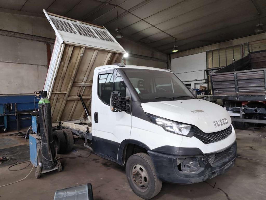 Iveco DAILY 35C13 Foto 17