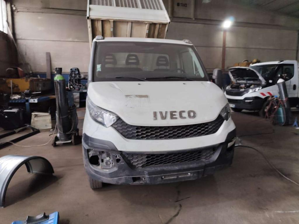 Iveco DAILY 35C13 Foto 8