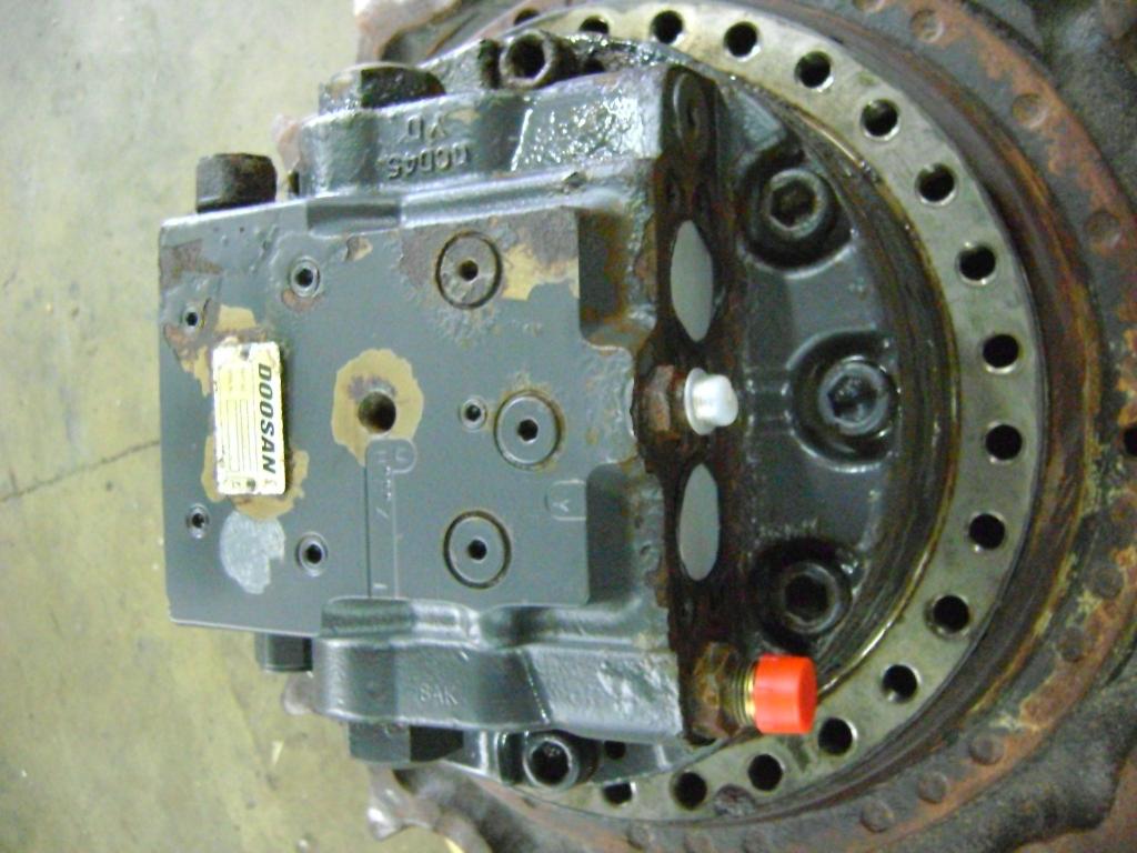 Motor de tracción para Doosan Dx 225 Foto 2