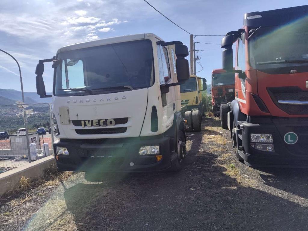 Iveco EUROCARGO 150E22P Foto 22
