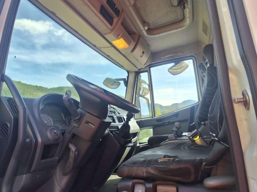 Iveco EUROCARGO 150E22P Foto 9