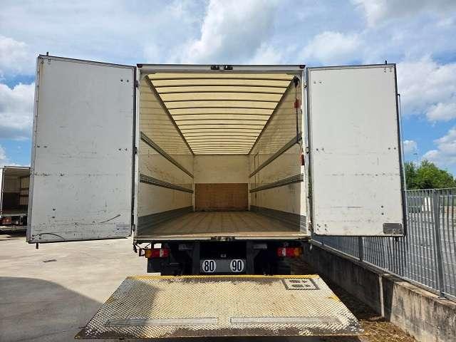Man TGM 26.320 6X2 Foto 8