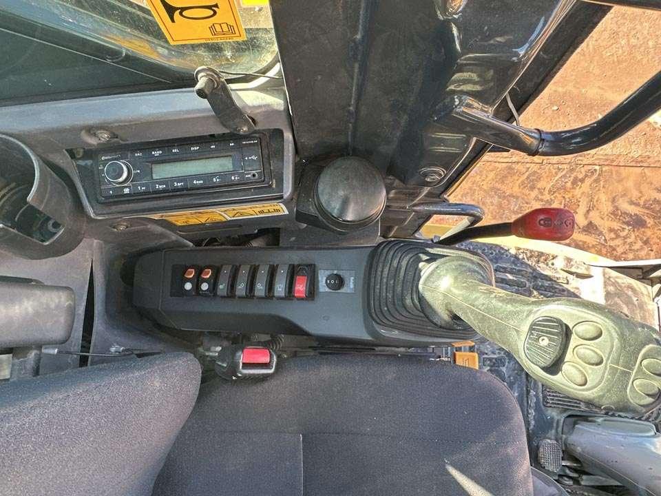 Komatsu PW118MR-11 Foto 18