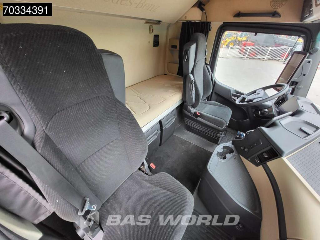 Mercedes-Benz Actros 1845 4X2 StreamSpace Retarder Standklima ACC Navi Foto 29