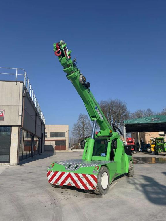 JMG Cranes Lige 120 Foto 1