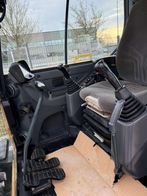 Hyundai Robex 80CR-9A Foto 4