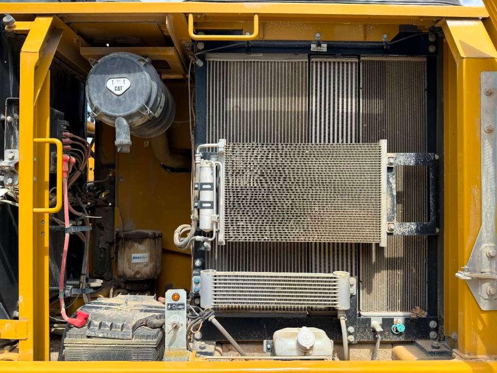Caterpillar 320FL - New Bucket / Hammer Lines / Camera Foto 27