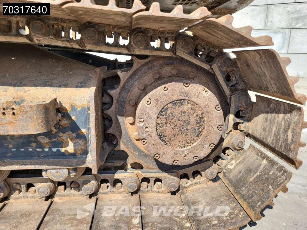 JCB JS131 LC Foto 28