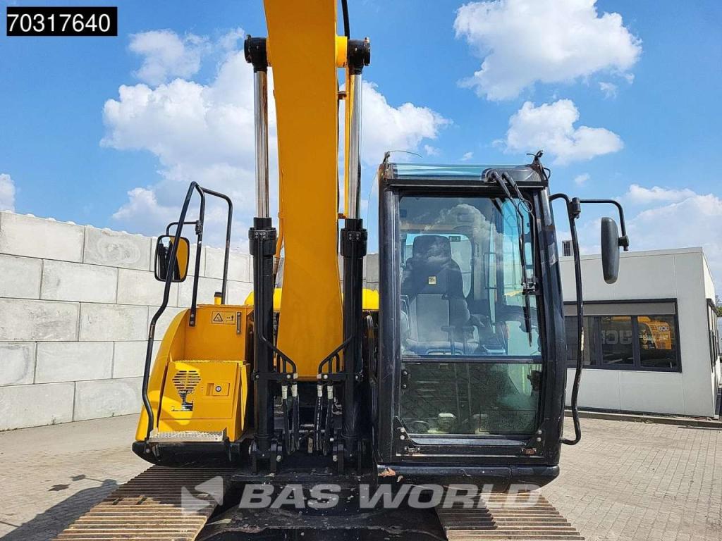 JCB JS131 LC Foto 7