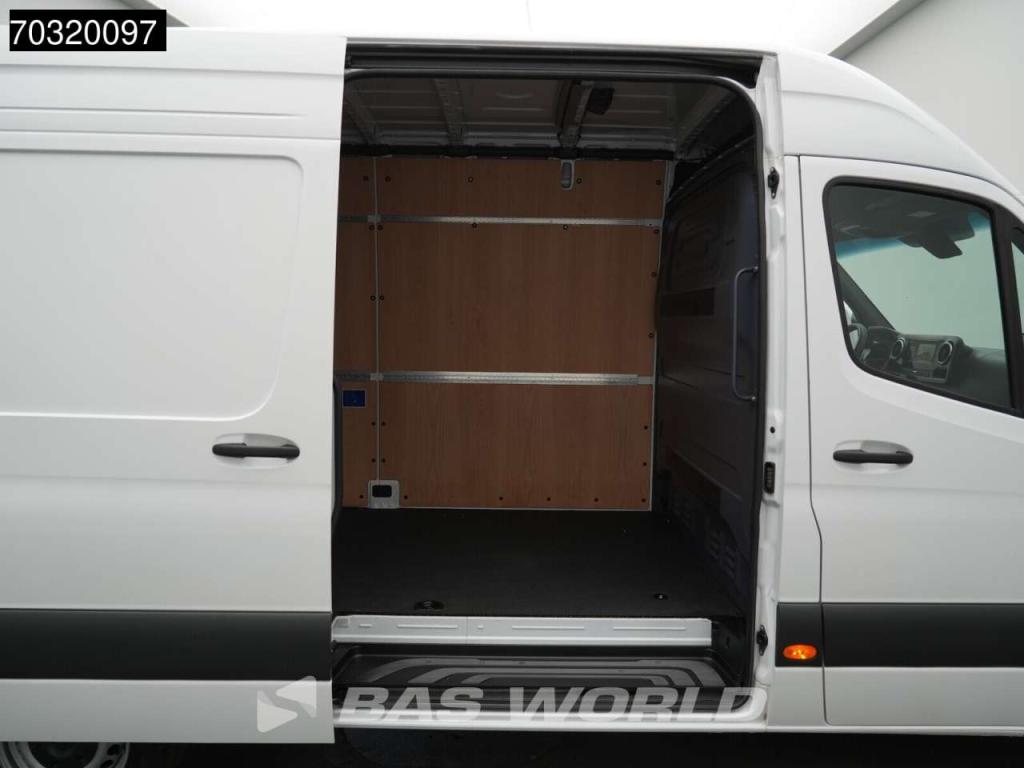 Mercedes-Benz Sprinter 317 CDI Automaat LED 2025 Model L2H2 170PK Navi Airco Cruise Camera MBUX CarPlay Stoelverw Foto 10