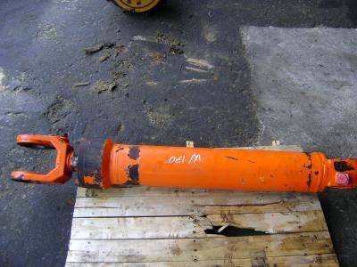 Cilndro de levantamiento para Fiat Hitachi W 170 vendida por PRV Ricambi Srl
