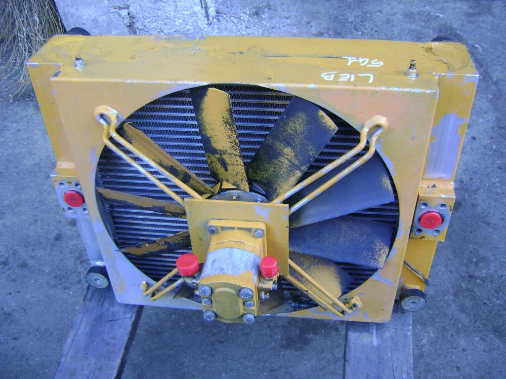 Enfriador de aceite hidráulico para Liebherr 541 Foto 1