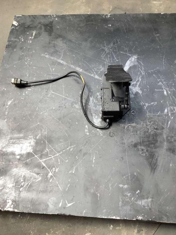Pedal del acelerador para Bitelli BB650 Foto 3