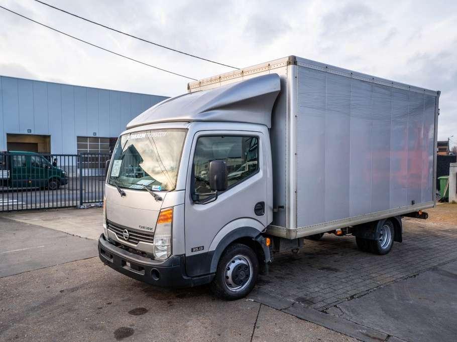 Nissan CABSTAR 35.13 Foto 1