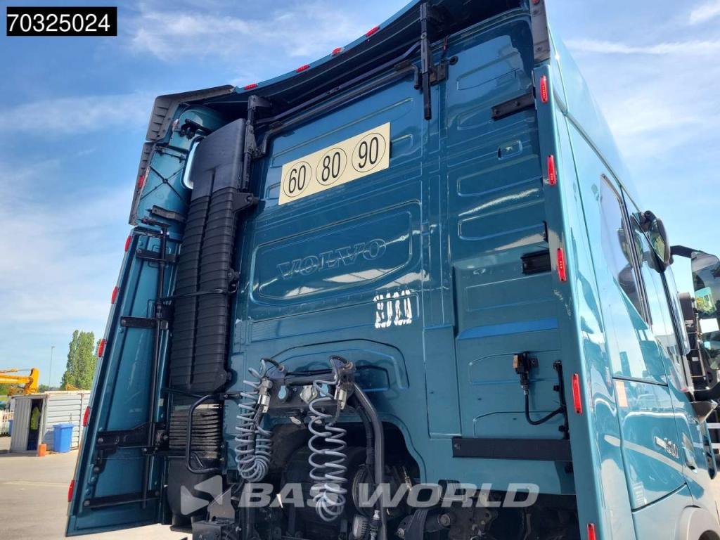 Volvo FM 460 4X2 2x Tanks ADR Standklima ACC Foto 11