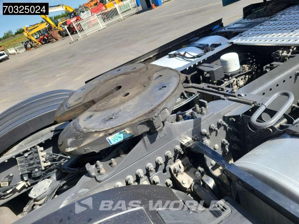Volvo FM 460 4X2 2x Tanks ADR Standklima ACC Foto 15