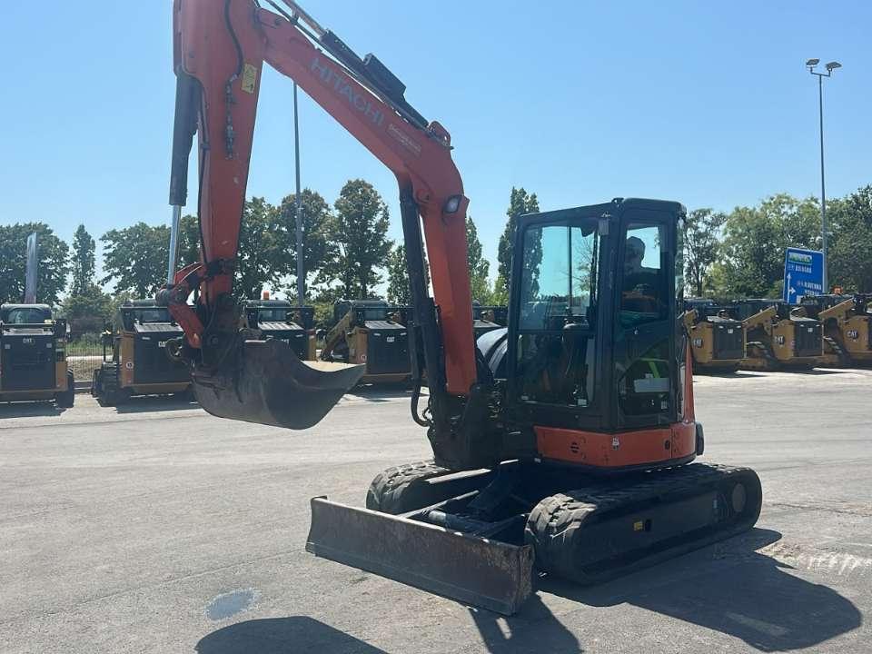 Hitachi Zaxis 55U-5A Foto 2