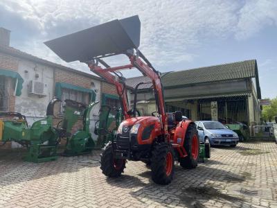 Kioti DK 5020 H-Shuttle con CARICATORE ANTERIORE SFILABILE SGANCIO RAPIDO vendida por Giordano Srl