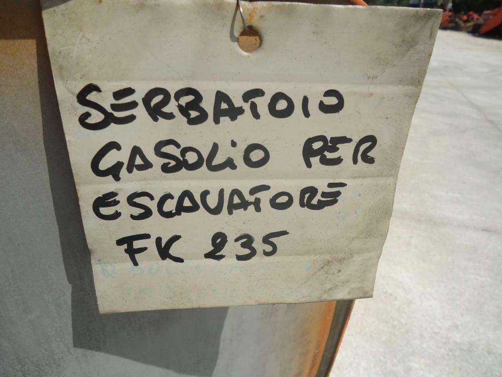 Depósito para gasóleo para Fiat Kobelco 235 Foto 4