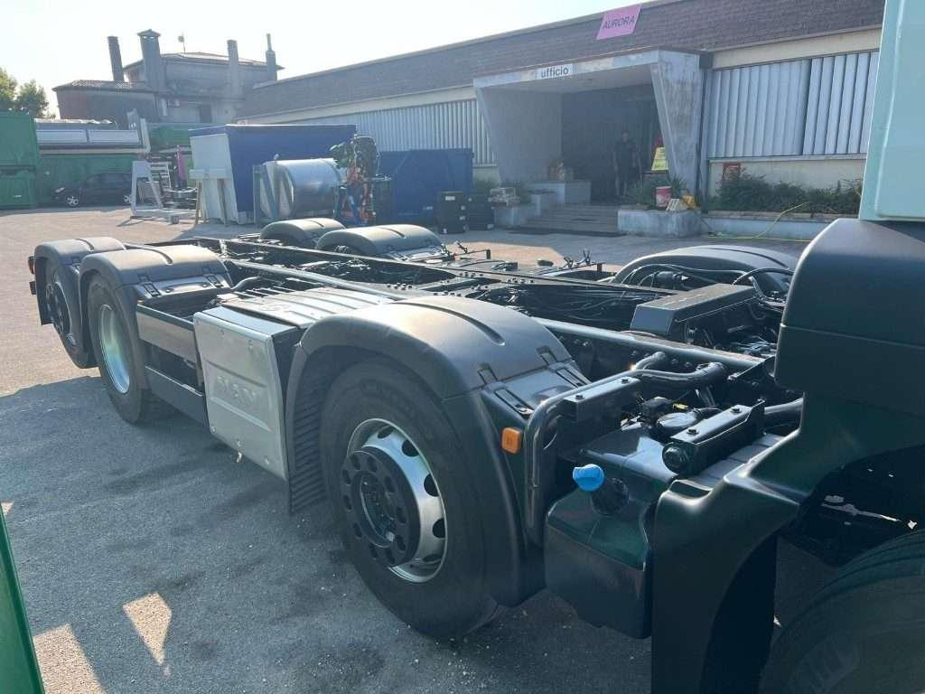 Man TGS 35.360 USATO A TELAIO 8X2 Foto 7