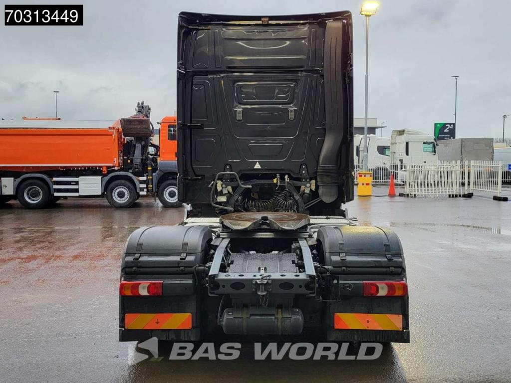 Mercedes-Benz Actros 1848 4X2 GigaSpace Retarder 2xTanks Standklima Foto 10