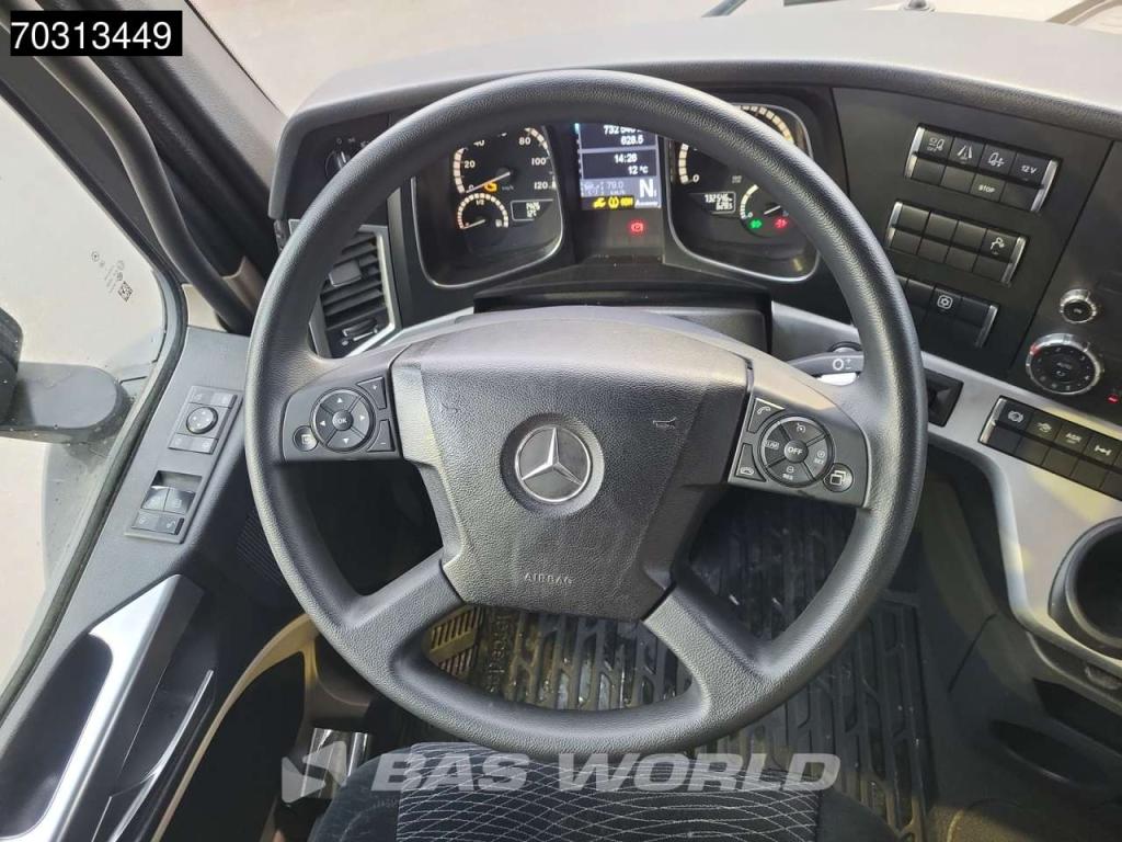Mercedes-Benz Actros 1848 4X2 GigaSpace Retarder 2xTanks Standklima Foto 20