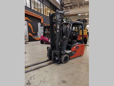 Linde E20L-02 vendida por Uni.Trucks Srl