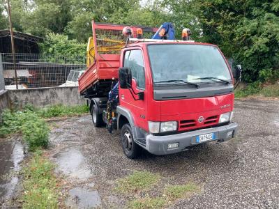 Nissan Cabstar 35.13 serie 3 Foto 1