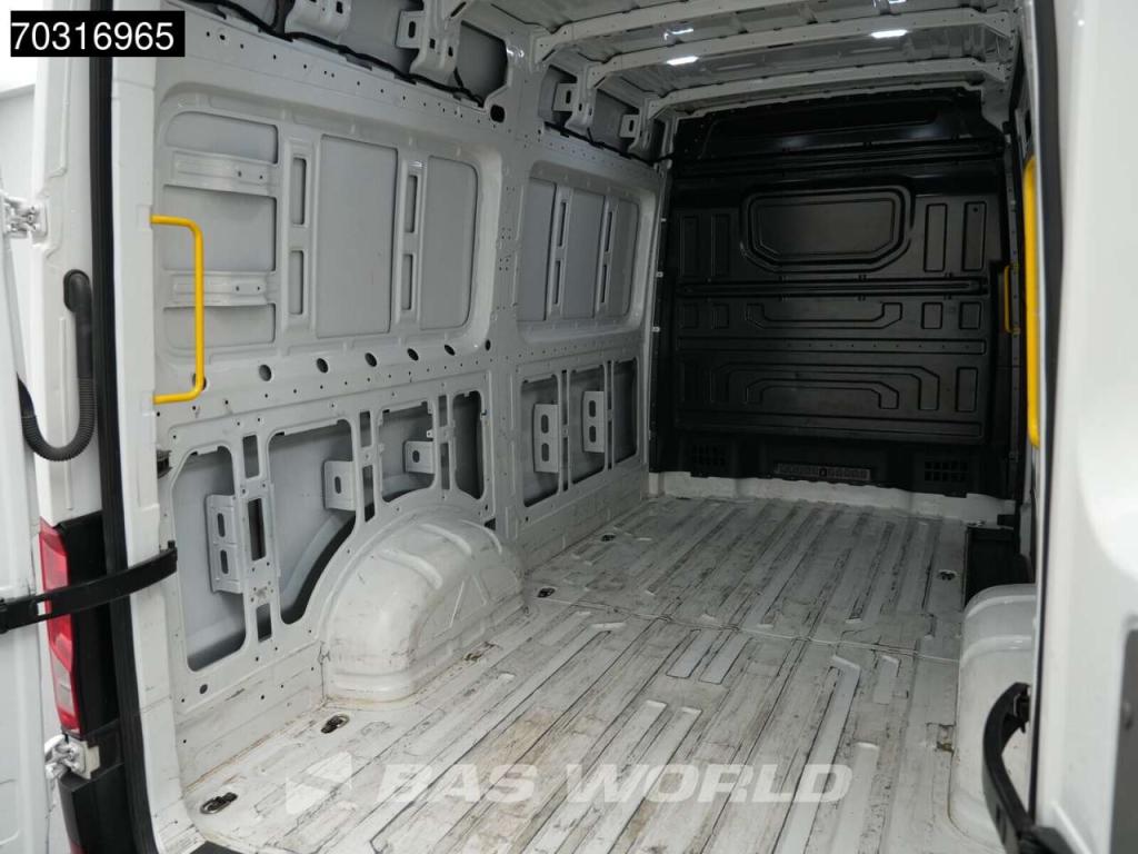 Volkswagen Crafter 140pk L3H3 Airco Camera Euro6 L2H2 A/C Foto 12