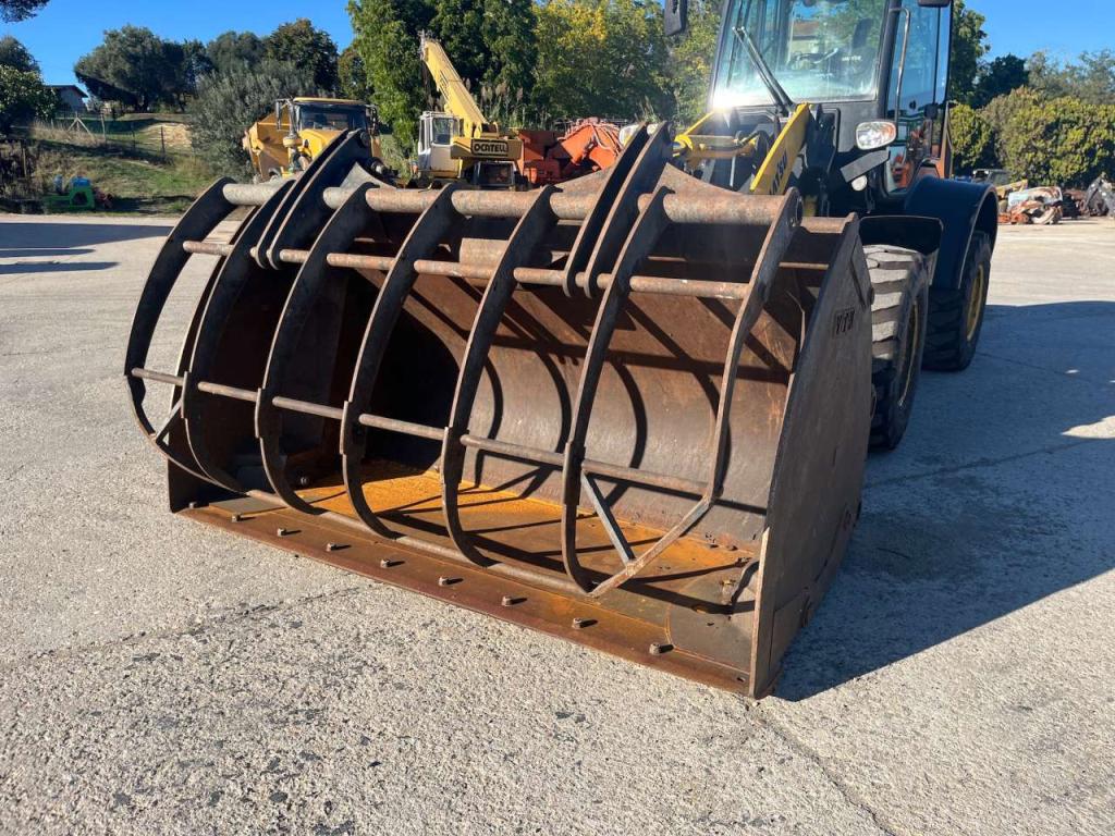 Komatsu WA100M-7 Foto 15
