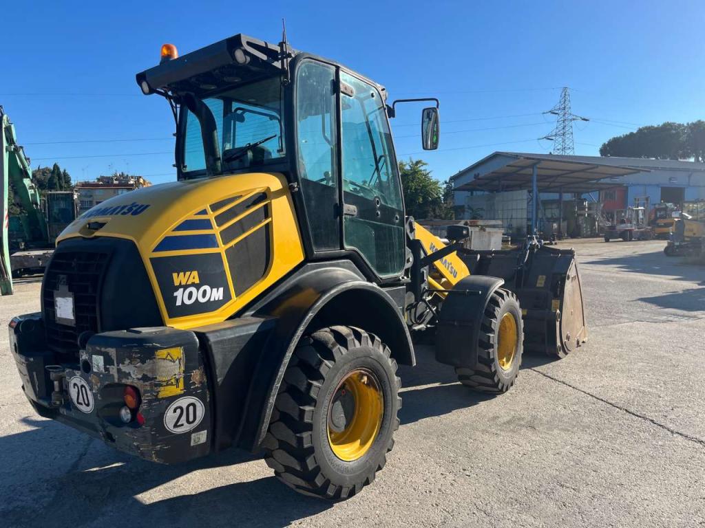 Komatsu WA100M-7 Foto 3